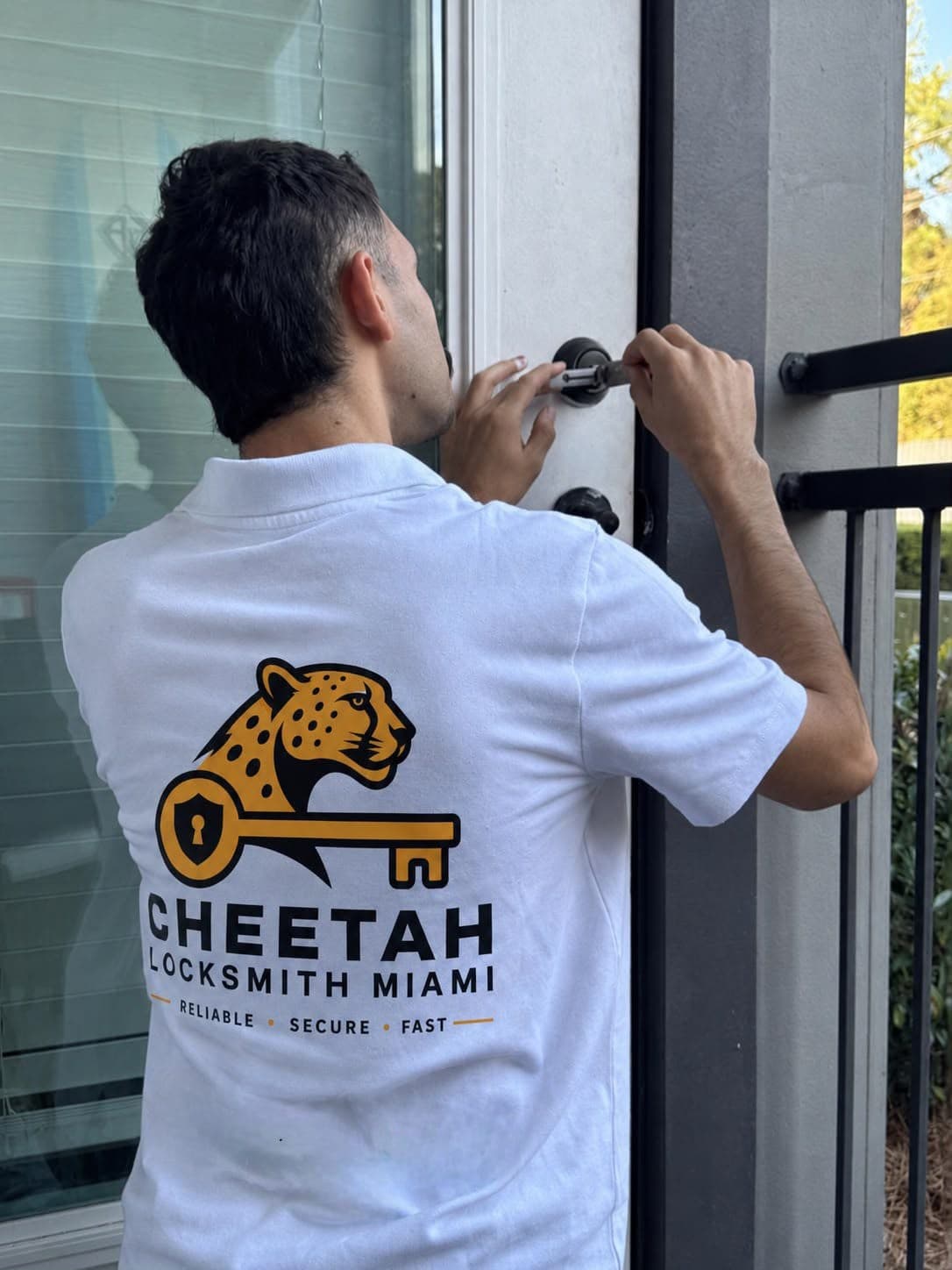 Cheetah Locksmith technician on a job in North Miami, Miami